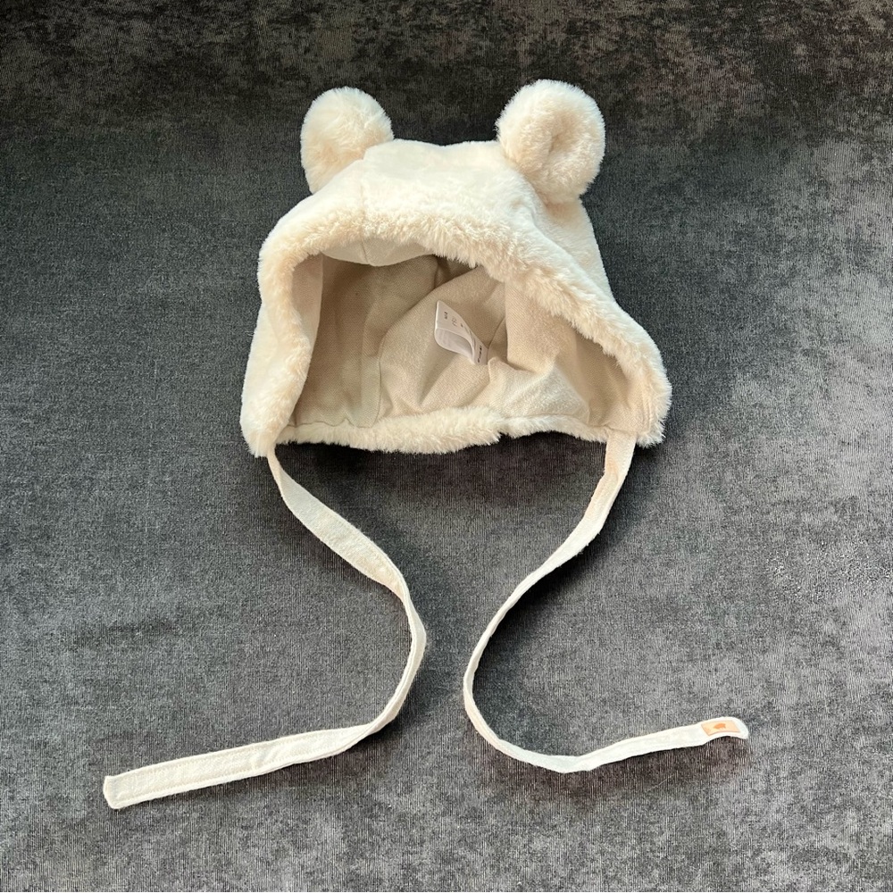 Native Fable Polar Bear Bonnet Size 18/24 Months